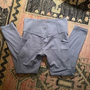 PERFECT CONDITION Athleta Salutation Stash Pocket II 7/8 Tight